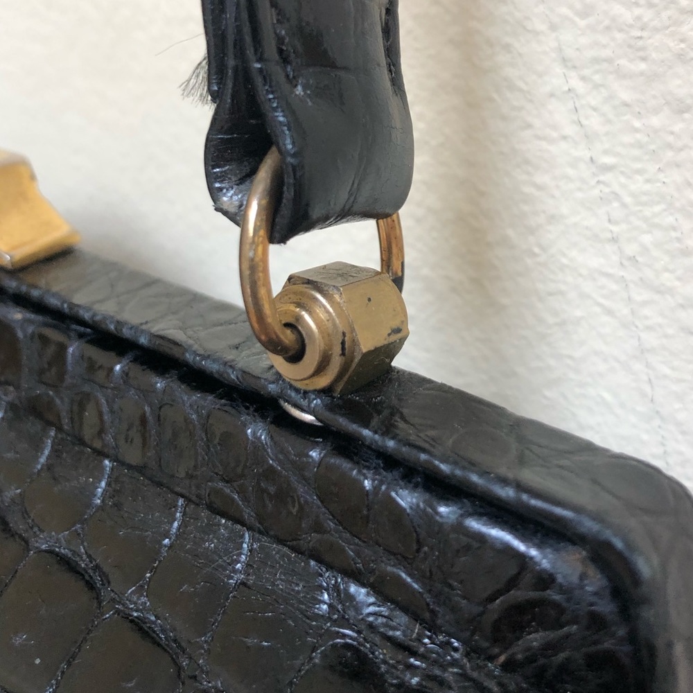 🐊 Saks vintage (genuine) alligator skin bag 🐊 - Picture 8 of 16